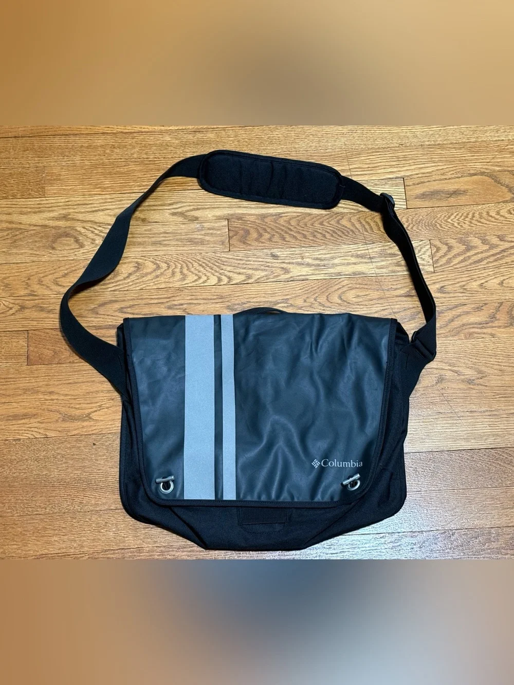 Y2K Columbia Unisex Black & Grey Crossbody Computer Messenger Bag (EUC)